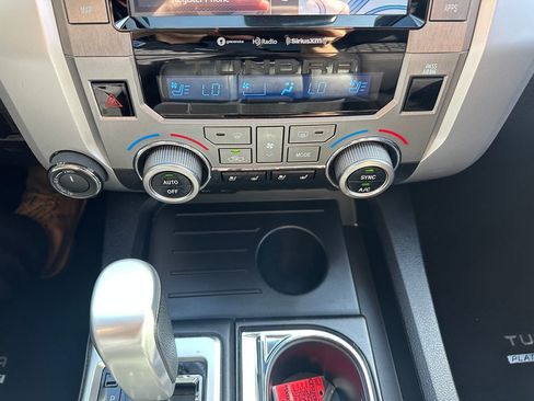 Used 2021 Toyota Tundra Platinum AWD/4WD image 17
