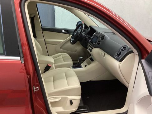 Used 2016 Volkswagen Tiguan SE AWD/4WD image 8