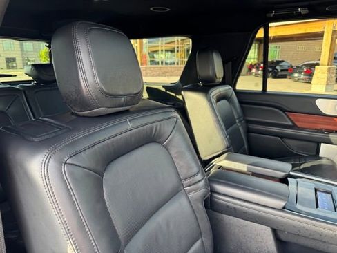 Used 2024 Lincoln Navigator L Reserve AWD/4WD image 27