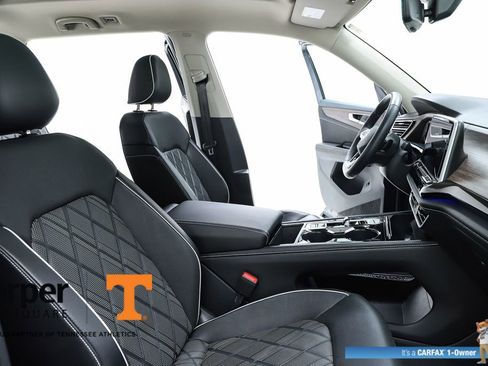 Used 2024 Volkswagen Atlas SEL Premium R-Line AWD/4WD image 76