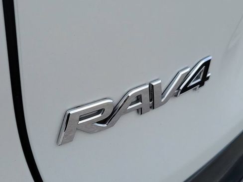 Used 2024 Toyota RAV4 XSE AWD/4WD image 6