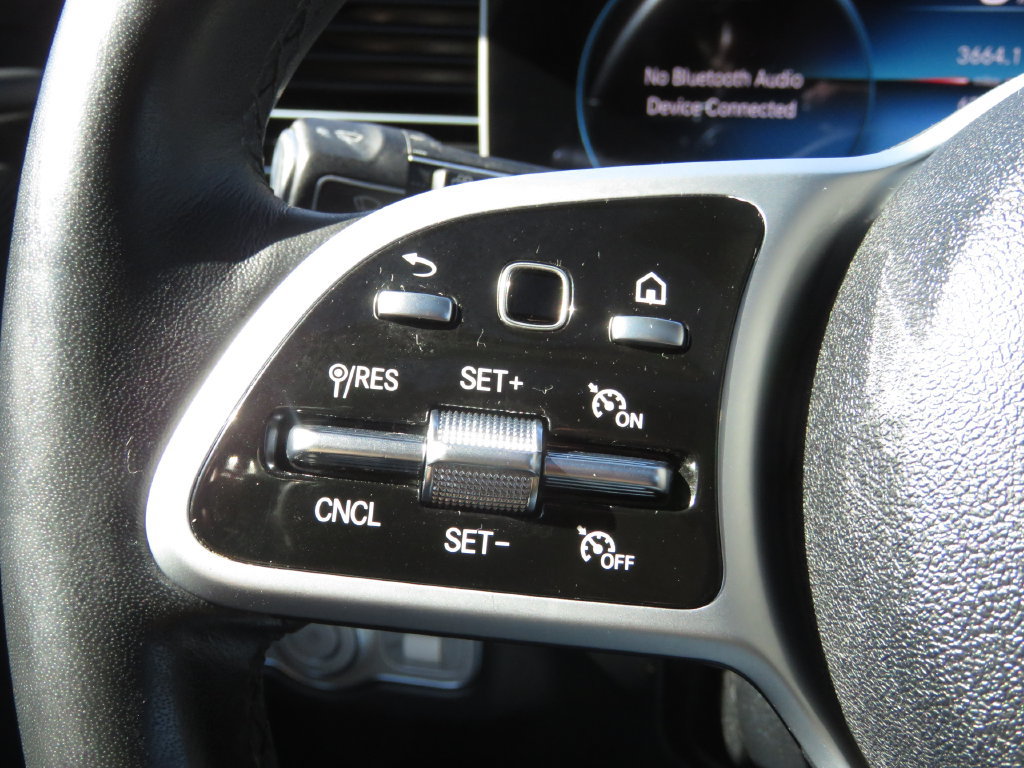 Used 2021 Mercedes-Benz GLE 350 4MATIC image 22