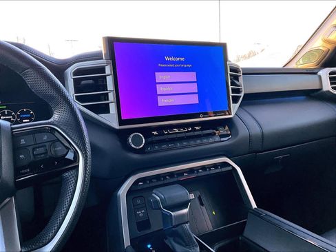 Used 2024 Toyota Sequoia Platinum image 19