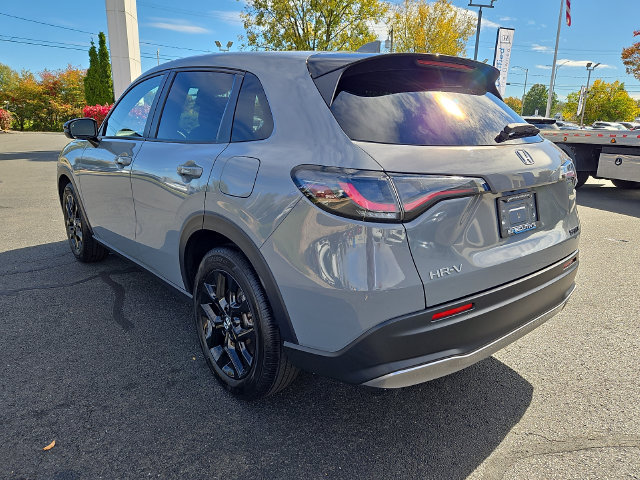 Used 2025 Honda HR-V Sport image 4