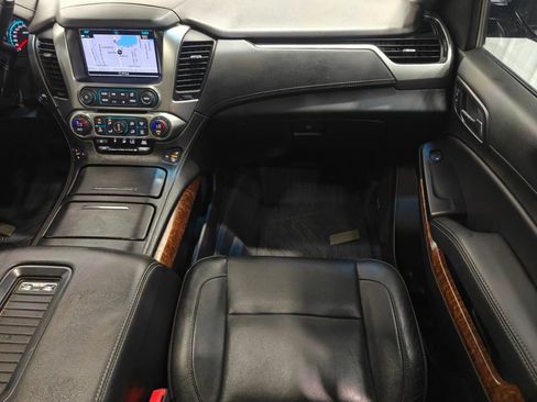 Used 2018 Chevrolet Tahoe Premier AWD/4WD image 32