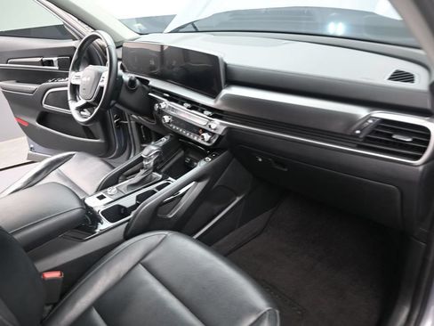 Used 2023 Kia Telluride S w/ S Sunroof Package FWD image 28