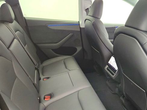 Used 2026 Tesla Model Y Long Range image 27