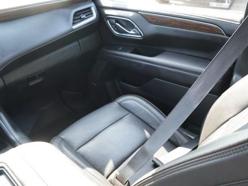 Used 2023 Chevrolet Tahoe High Country AWD/4WD image 15