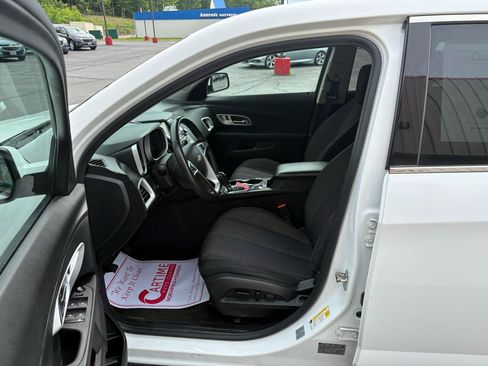 Used 2017 Chevrolet Equinox LT w/ Convenience Package FWD image 12