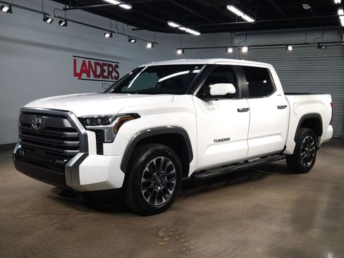 Used 2025 Toyota Tundra Limited image 3