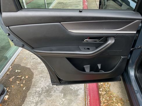 Used 2025 MAZDA CX-70 3.3 Turbo w/ Preferred Package image 19