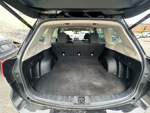 Used 2023 Subaru Forester Premium AWD/4WD image 9