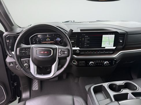 Used 2026 GMC Sierra 1500 SLT AWD/4WD image 29