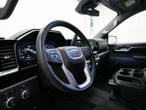Used 2024 GMC Sierra 1500 Elevation image 8