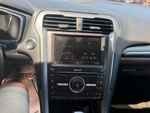 Used 2016 Ford Fusion Titanium FWD image 27