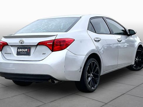 Used 2019 Toyota Corolla SE FWD image 12