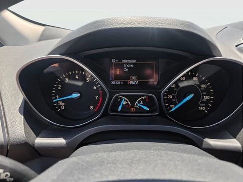 Used 2017 Ford Escape SE w/ Equipment Group 201A FWD image 32