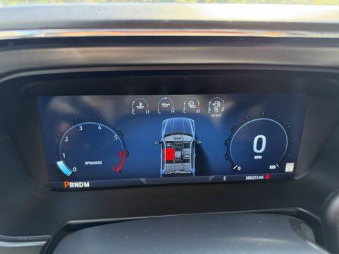 Used 2024 Ford F250 Lariat w/ Lariat Ultimate Package AWD/4WD image 17