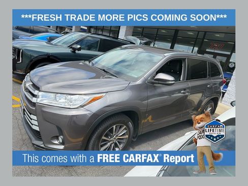 Used 2017 Toyota Highlander XLE AWD/4WD image 1