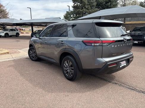 Used 2022 Nissan Pathfinder S image 7
