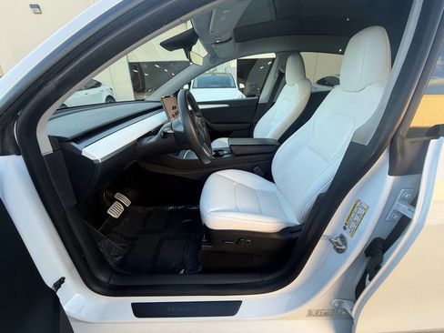 Used 2023 Tesla Model Y Performance image 20