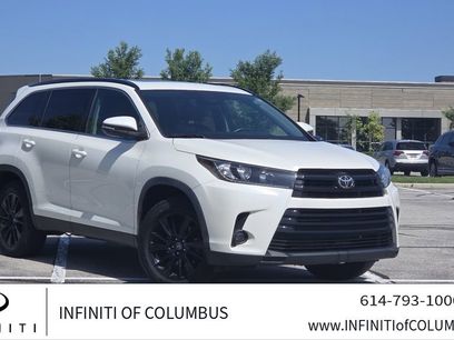 Used 2019 Toyota Highlander SE