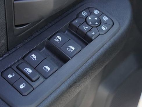 New 2026 RAM 2500 Tradesman AWD/4WD image 18