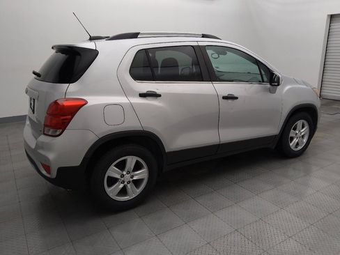 Used 2017 Chevrolet Trax LT w/ Driver Confidence Package FWD image 10