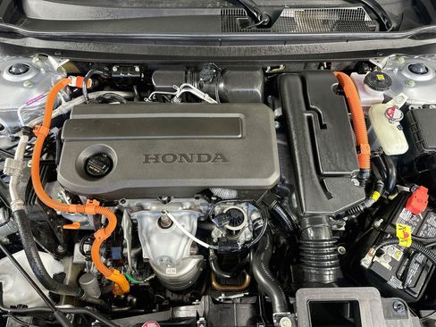 Used 2025 Honda Accord Sport image 32