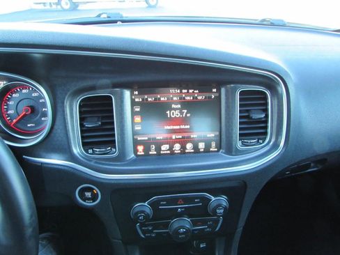 Used 2015 Dodge Charger R/T w/ Wheels & Tunes Group image 19