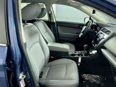 Used 2019 Subaru Outback 3.6R Limited AWD/4WD image 29