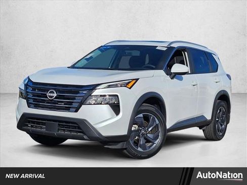 Used 2024 Nissan Rogue SV w/ SV Premium Package image 1