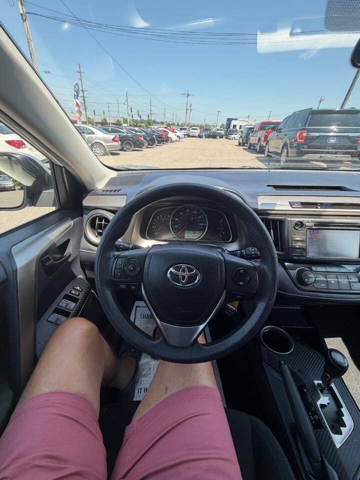 Used 2013 Toyota RAV4 XLE AWD/4WD image 52