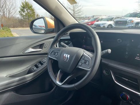 Used 2025 Buick Encore GX Preferred w/ Advanced Technology Package image 28