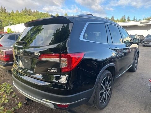 Used 2020 Honda Pilot Elite image 3