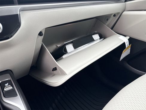 New 2025 Kia Sorento S image 45