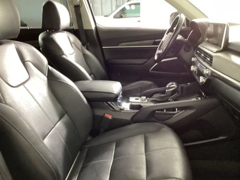 Used 2022 Kia Telluride EX w/ EX Premium Package AWD/4WD image 18