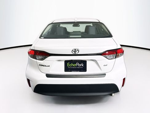 Used 2024 Toyota Corolla LE FWD image 7