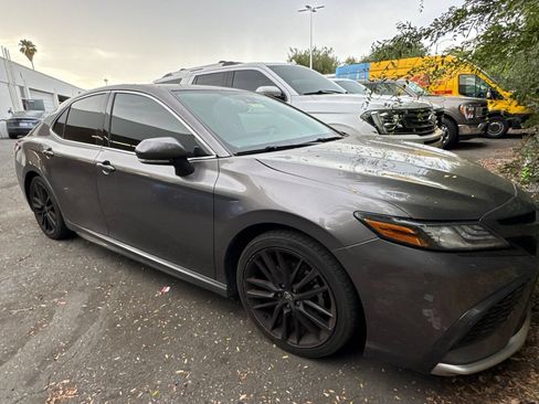 Used 2021 Toyota Camry XSE AWD/4WD image 2