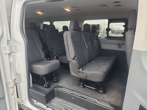 Used 2015 Ford Transit 350 XLT image 25