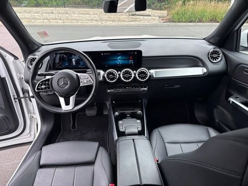 Used 2022 Mercedes-Benz GLB 250 4MATIC image 28