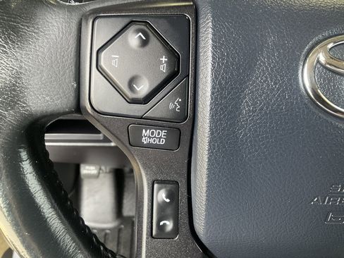 Used 2018 Toyota Sequoia TRD Sport AWD/4WD image 30