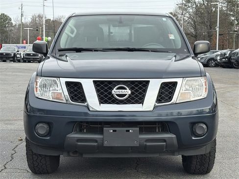 Used 2019 Nissan Frontier SV image 3