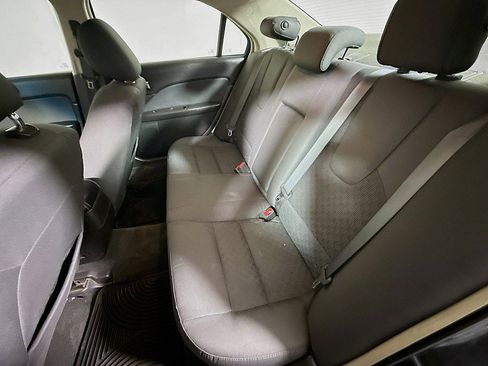 Used 2012 Ford Fusion SE image 19