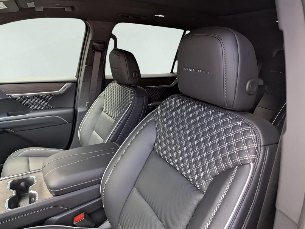 New 2026 GMC Acadia Denali w/ Super Cruise Package FWD image 9