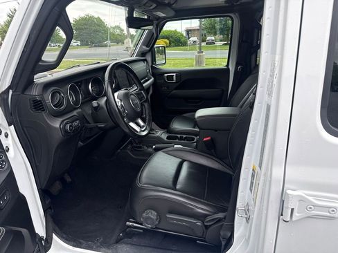 Used 2021 Jeep Wrangler Unlimited Sahara w/ Uconnect 4C Nav & Sound Group AWD/4WD image 10