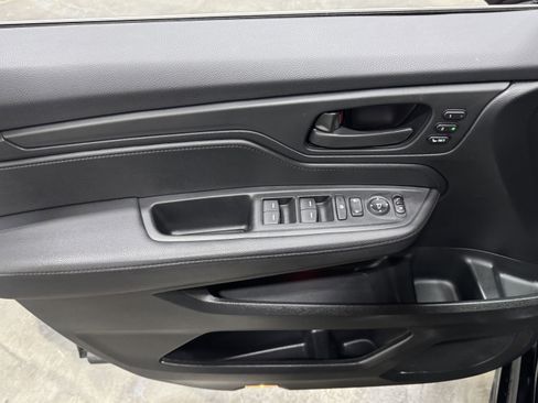 Used 2024 Honda Odyssey Sport image 21