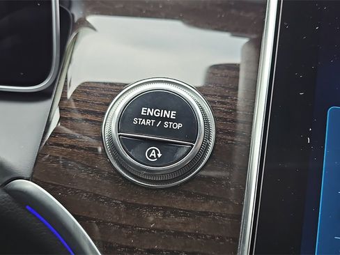 New 2026 Mercedes-Benz GLC 300 4MATIC image 14