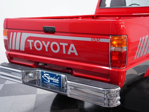 Used 1988 Toyota Pickup 4x4 Regular Cab image 22