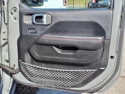 Used 2019 Jeep Wrangler Unlimited Rubicon w/ Dual Top Group image 12